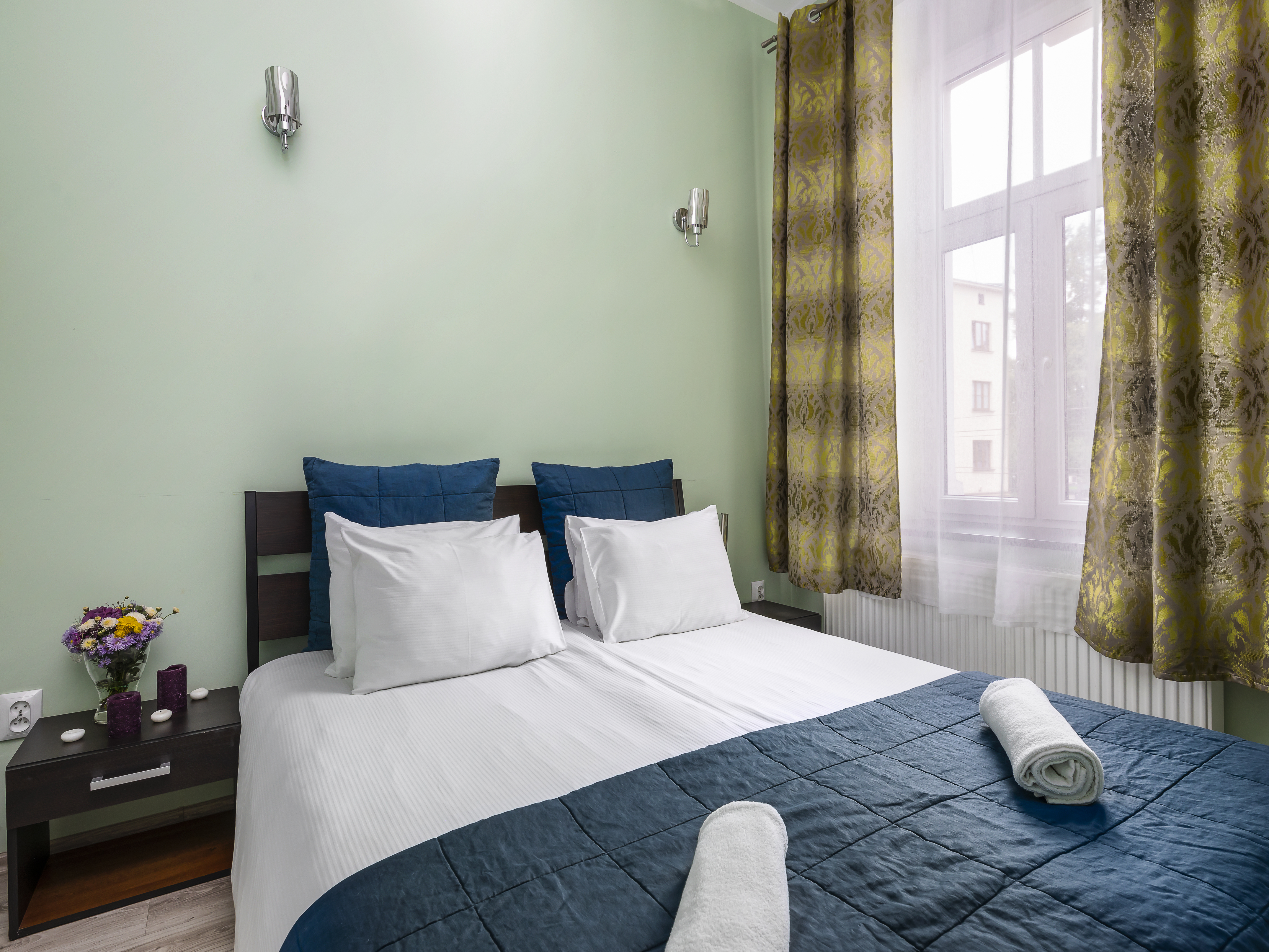 Deluxe, Apartment