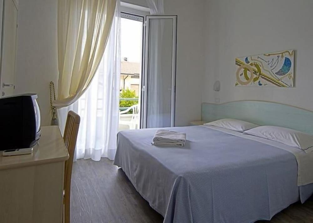 Vienna Hotel 18/46