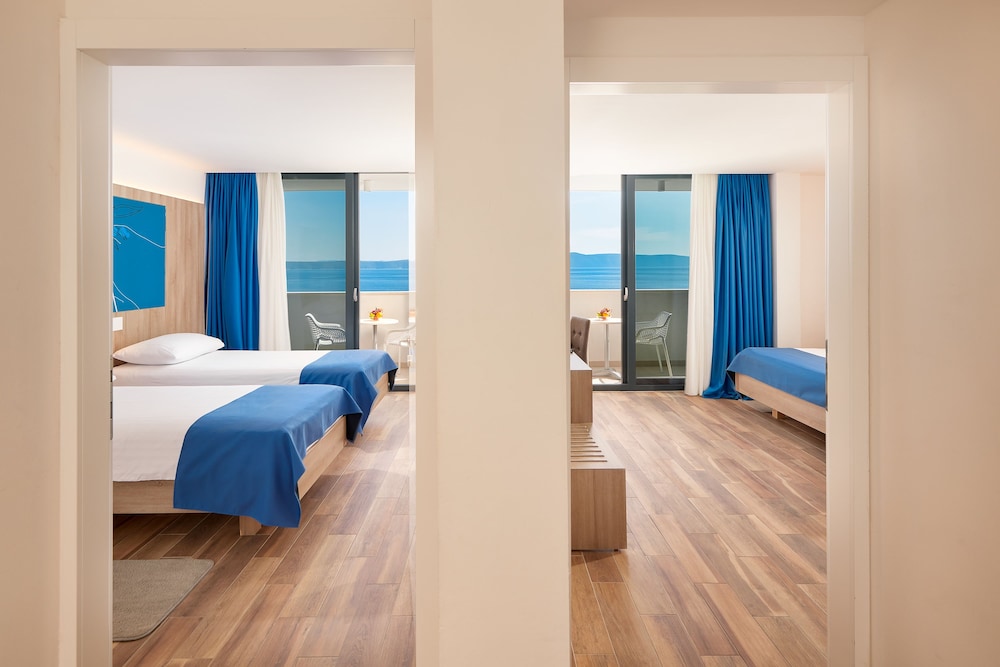 Medora Auri Family Beach Hotel 15/68