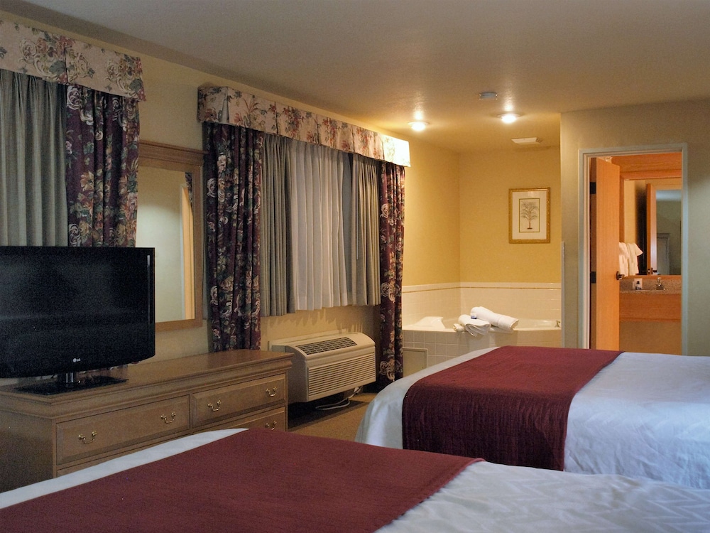 Best Western Plus Caldwell Inn & Suites 23/46