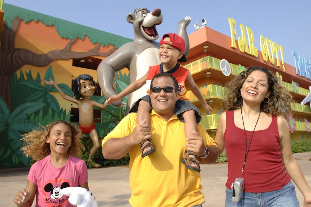 Disneys Pop Century Resort 44/50