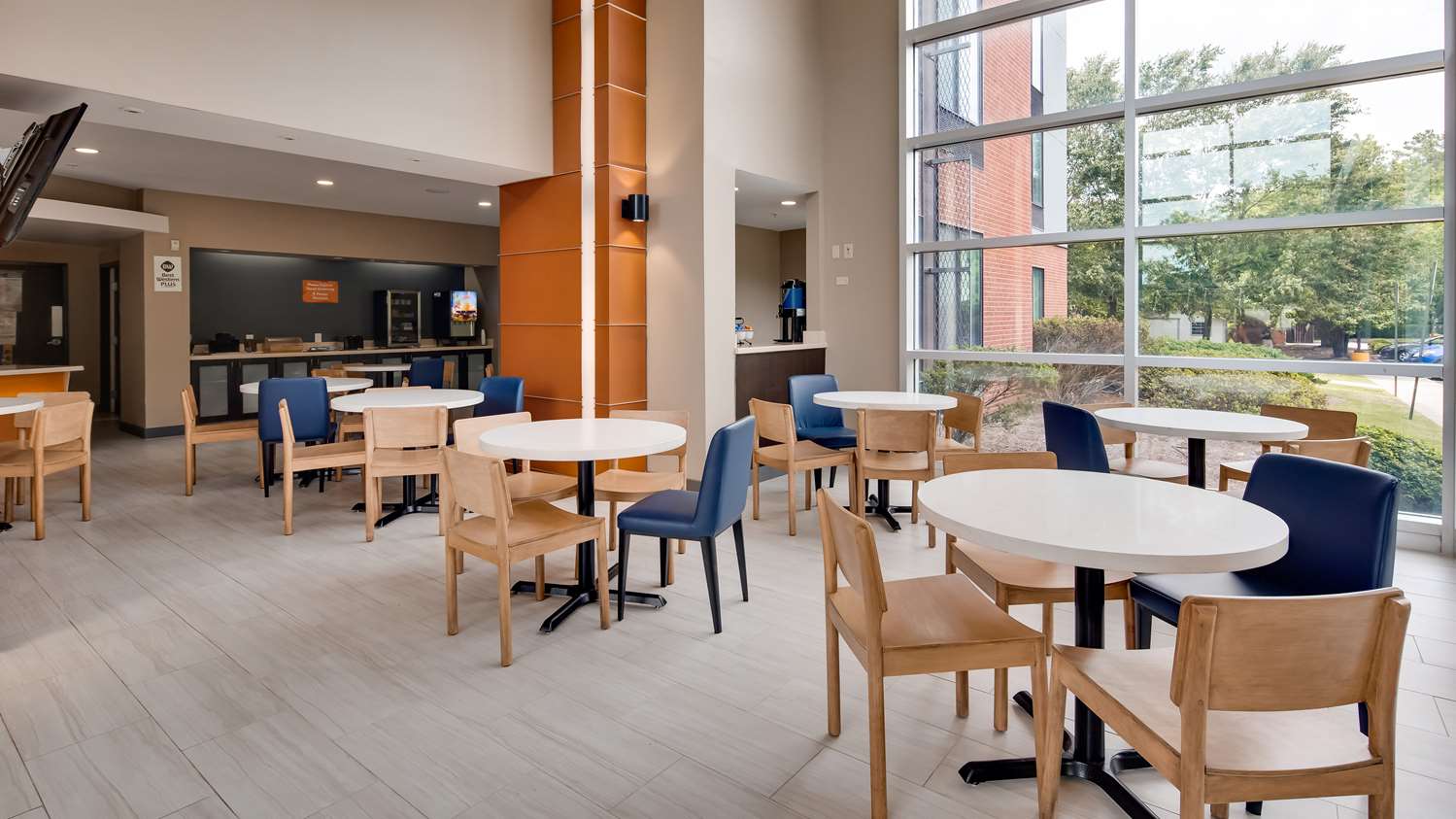 Best Western Plus Augusta North Inn & Suites 28/35