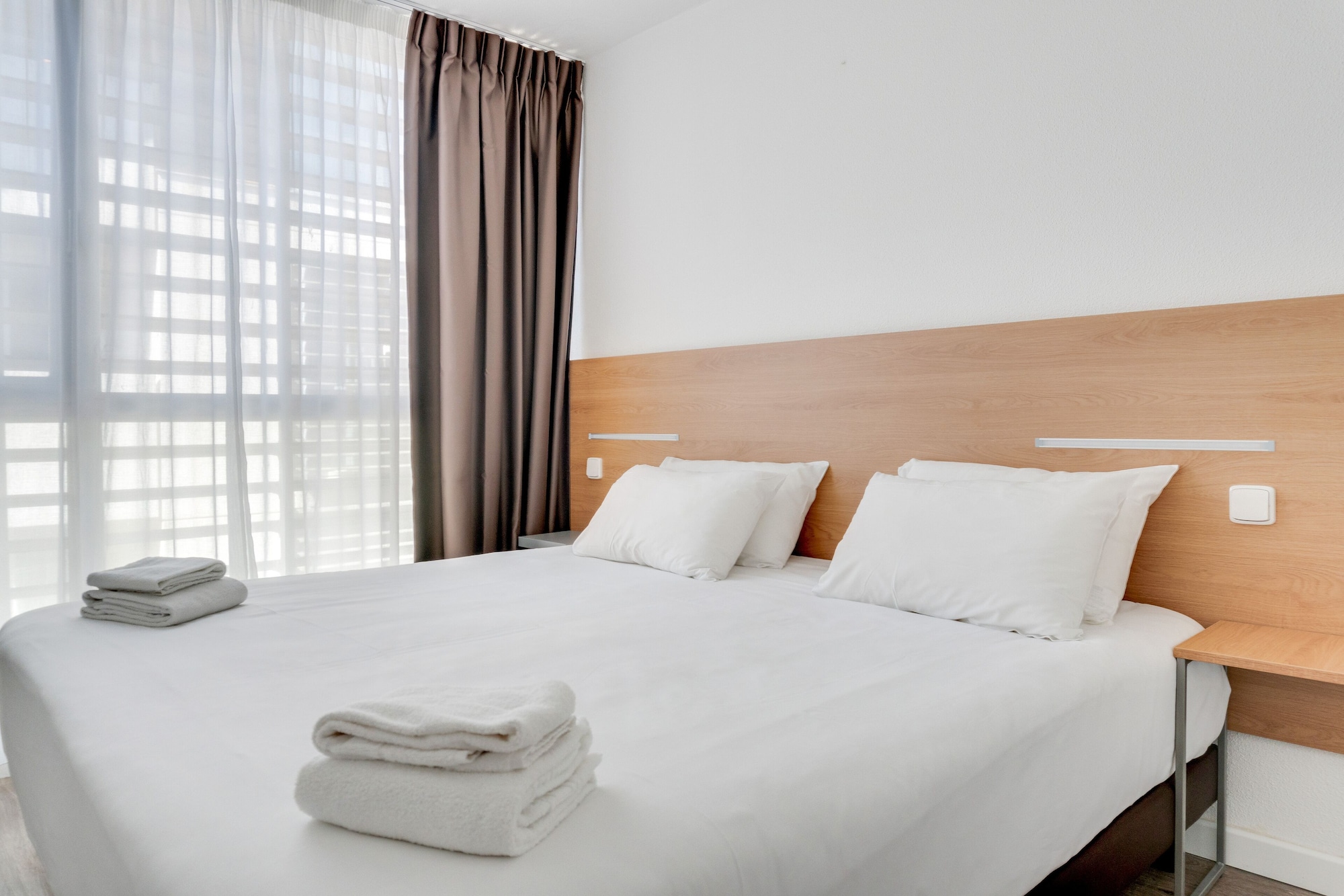 1 BEDROOM, APARTMENT