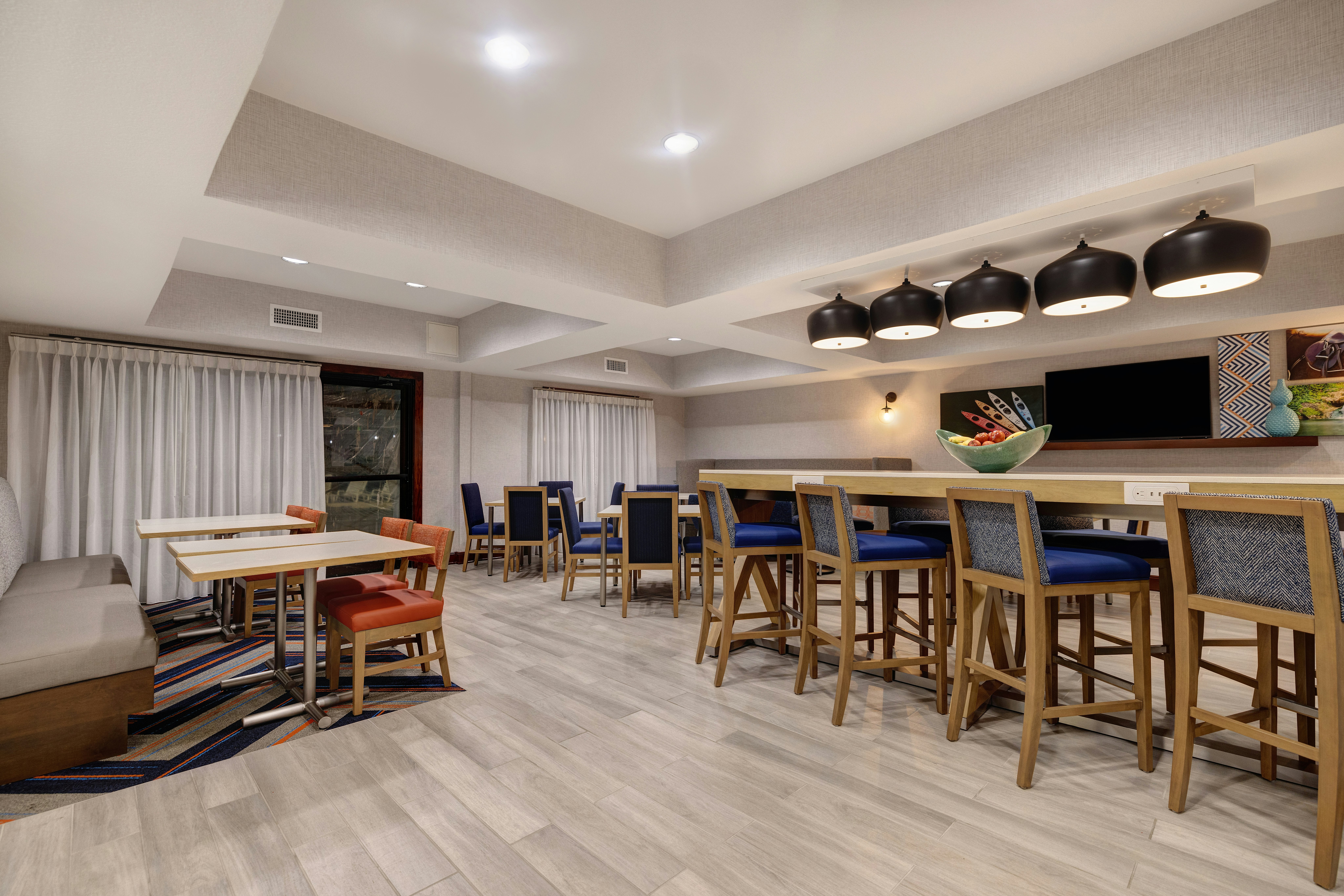 Hampton Inn Hot Springs 19/25