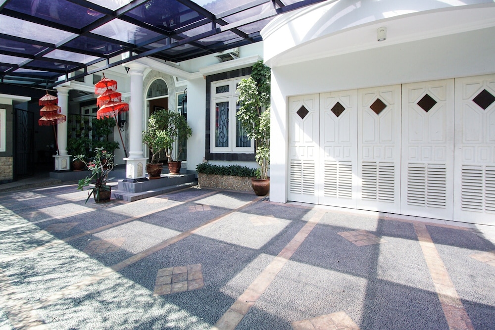 OYO 3986 Just 11 Boutique Residence Syariah 29/32