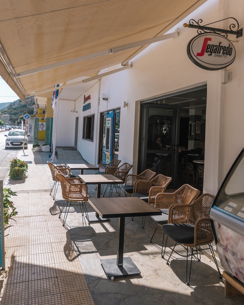 Zafiria 28/49