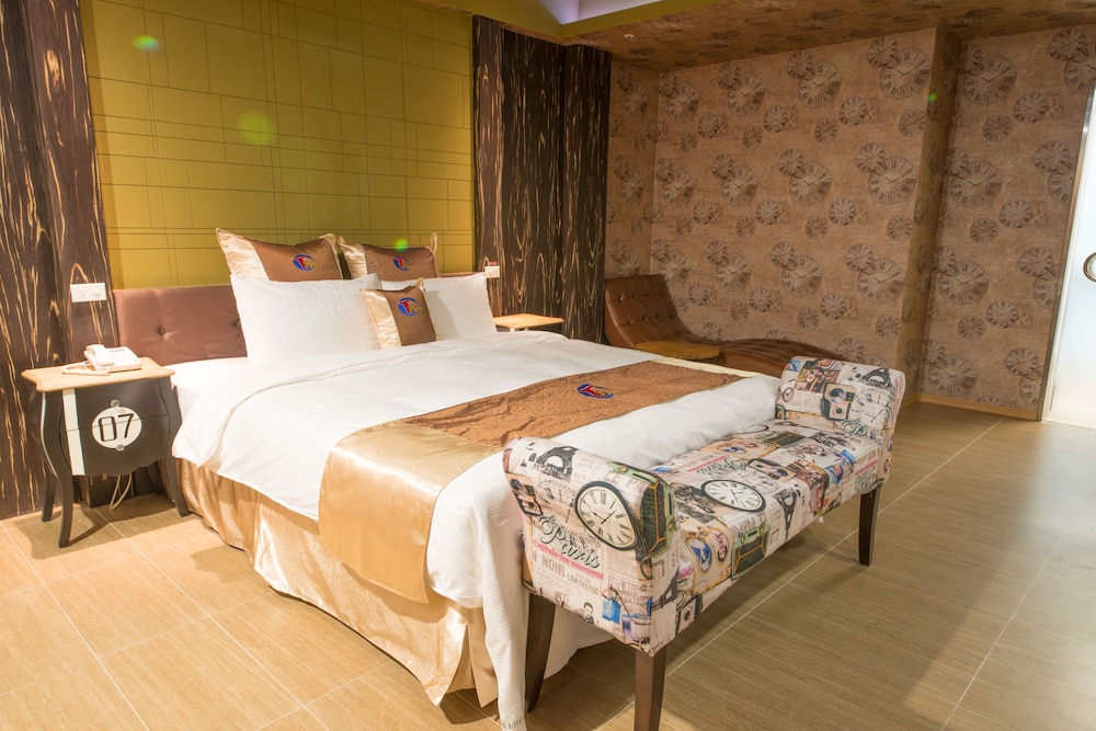 Ting-Shuai Motel 15/68