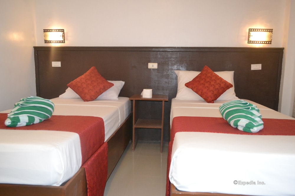 Orange Pearl Beach Resort 31/81