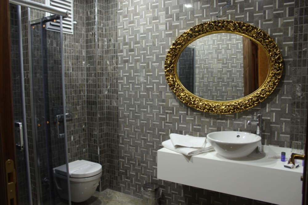 Vendome Hotel 42/46