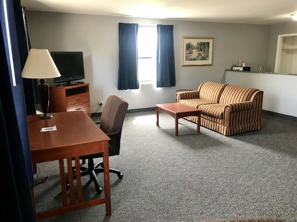 American Inn North Kansas City 33/57