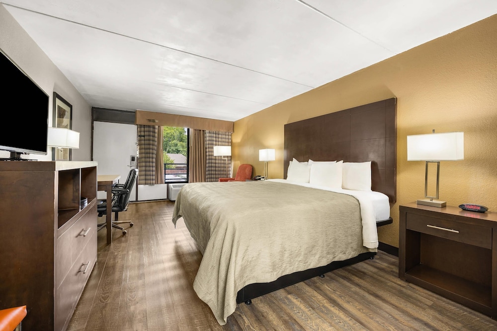 Standard, King Bed