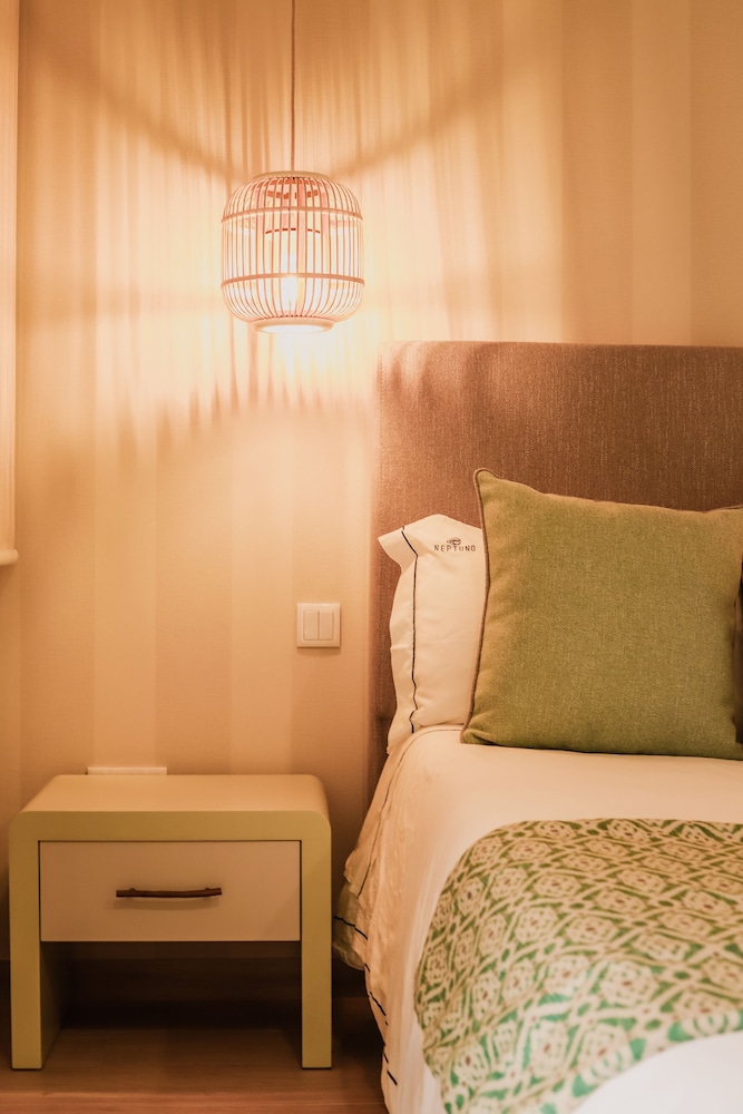 Hotel Neptuno 30/72