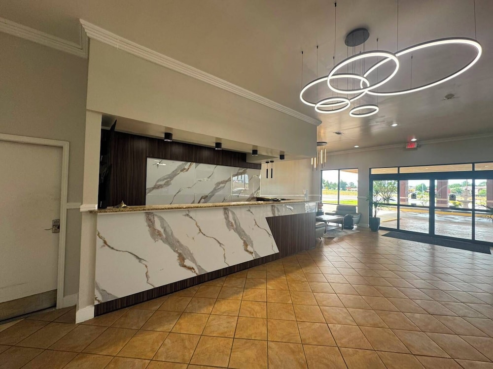 Express Inn Suites 6/58