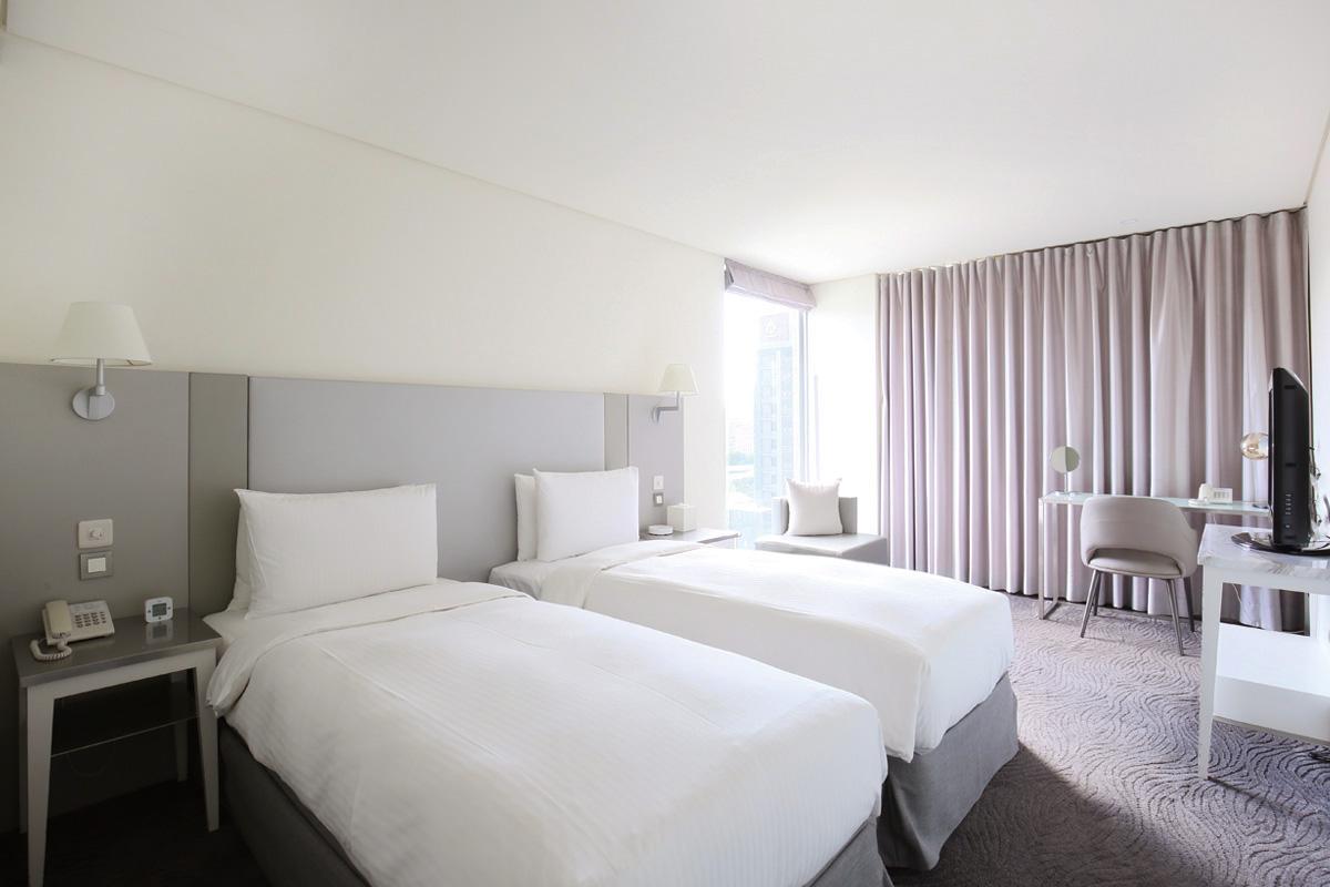 Business, Twin Beds, Ambience Hotel 2/3