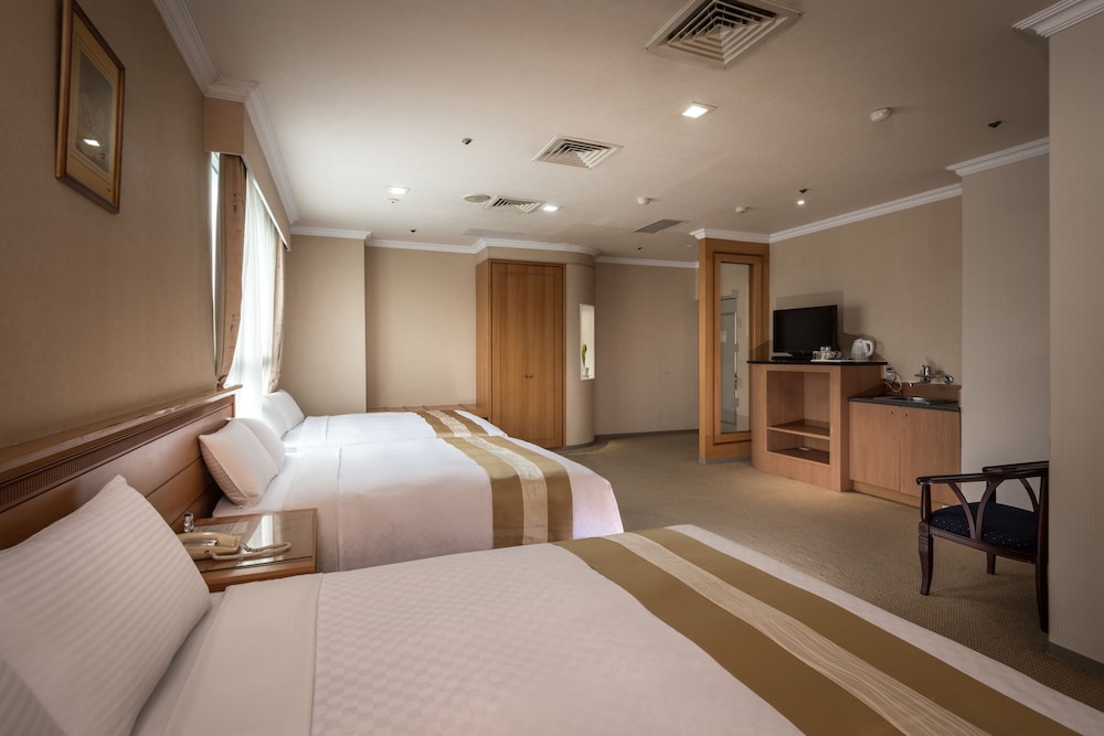 Jin Pin Hotel 27/73
