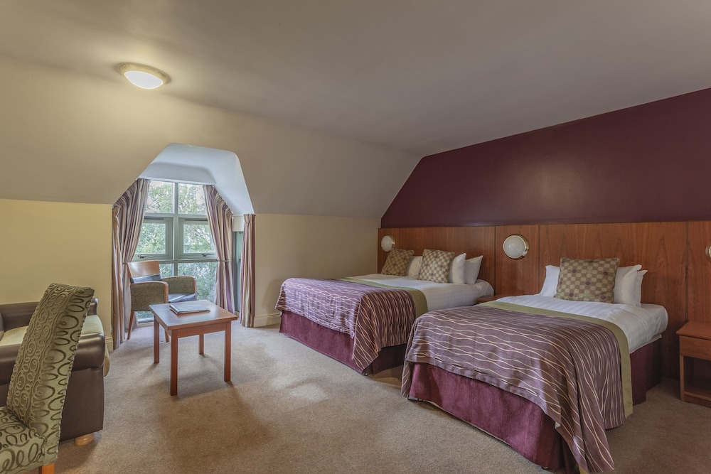 Silverbirch Hotel 23/63