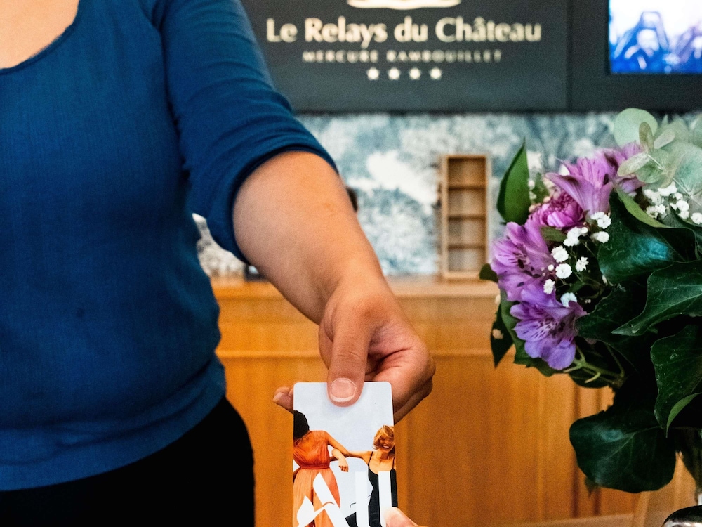 Mercure Rambouillet Relays du Chateau 8/79