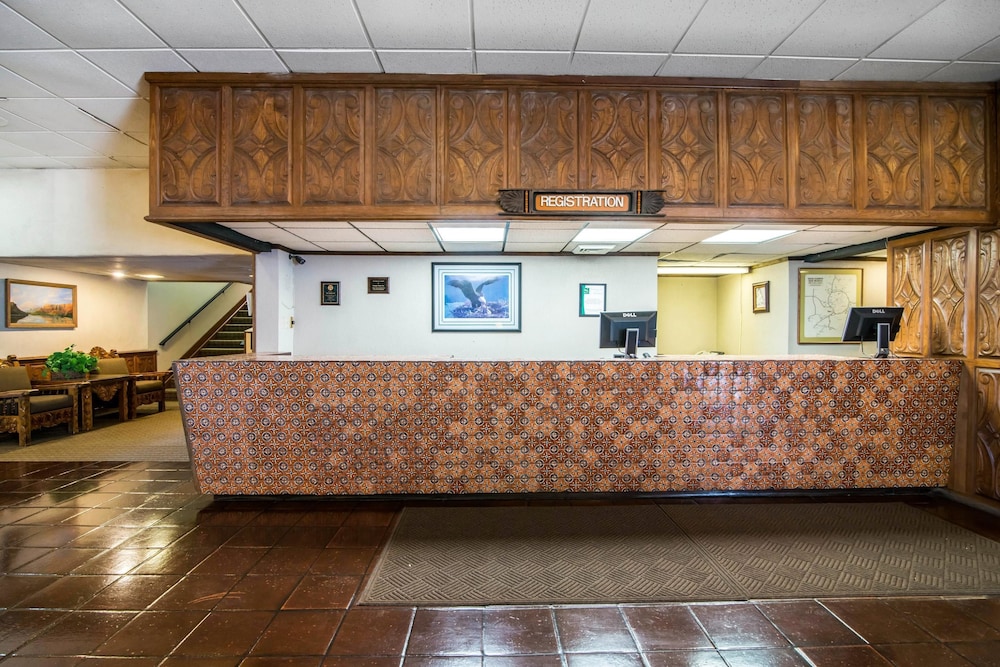 Quality Inn Taos 7/41