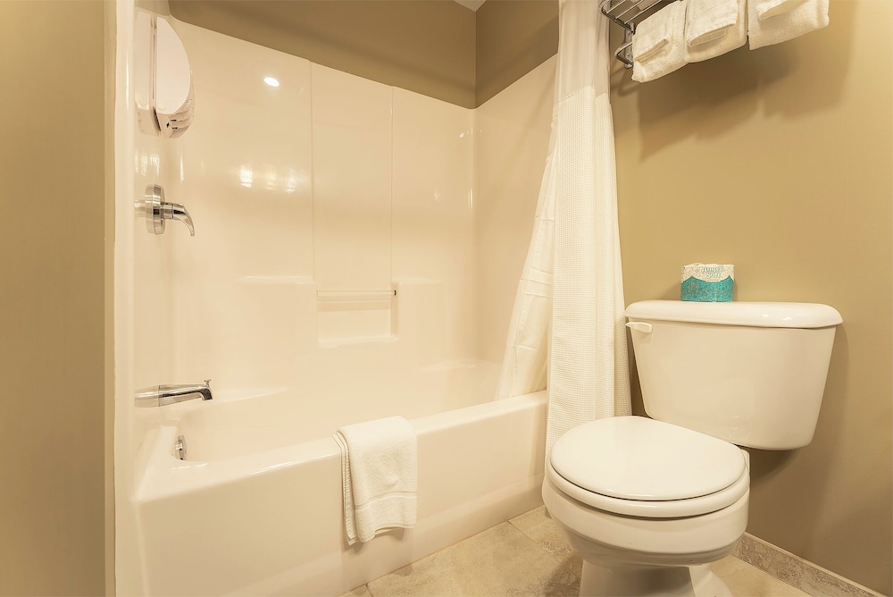 Sun Ski Inn And Suites 50/50