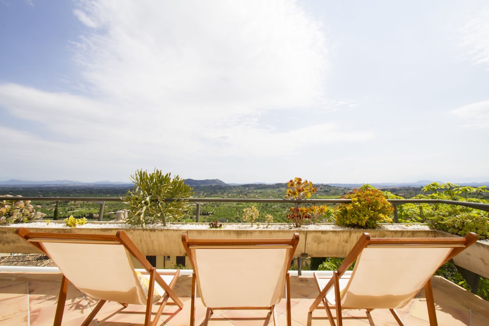 Can Cota Boutique Hotel 54/67
