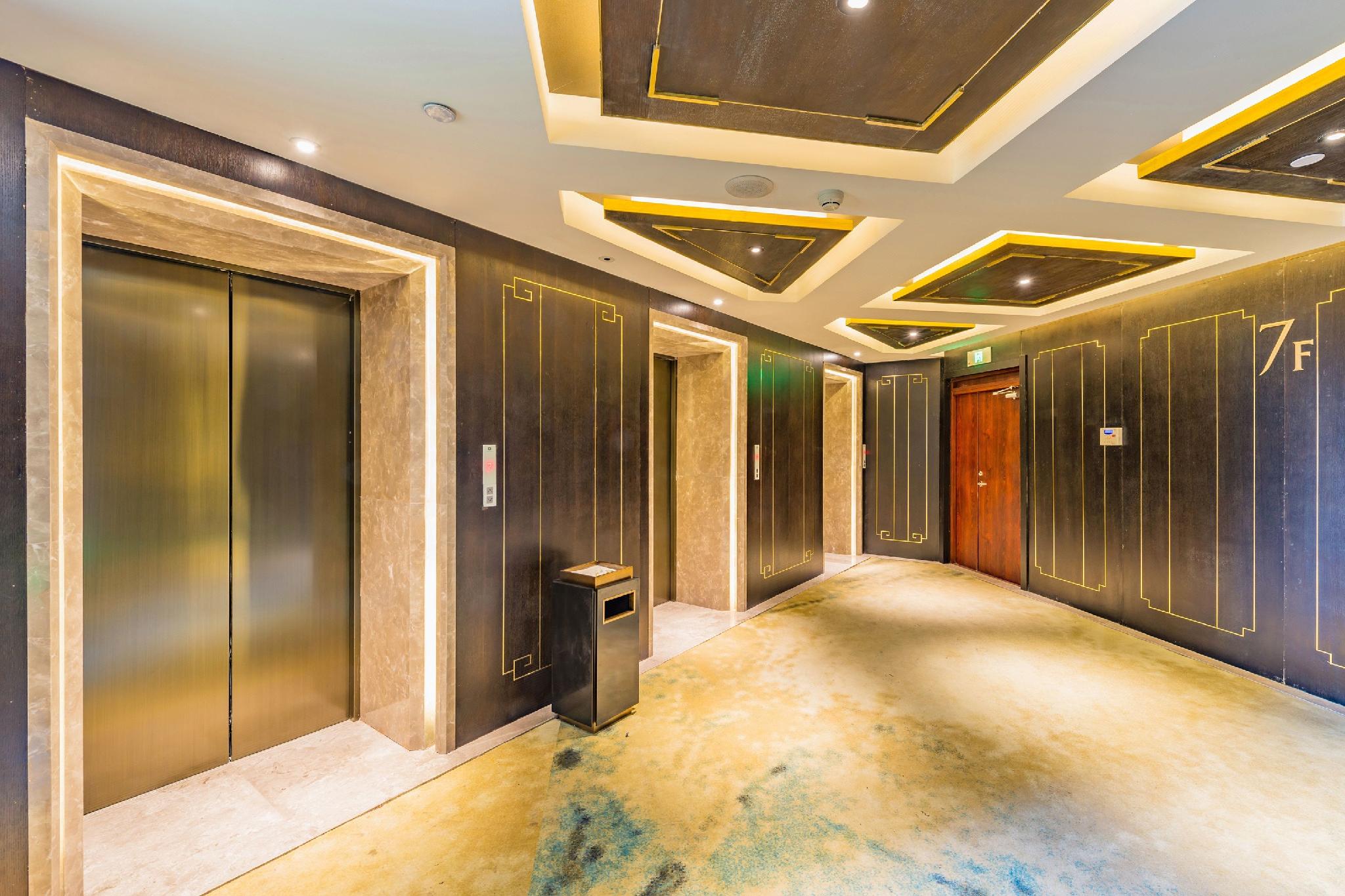 Rezen Dong Hotel (Harbin Railway Station) 19/27