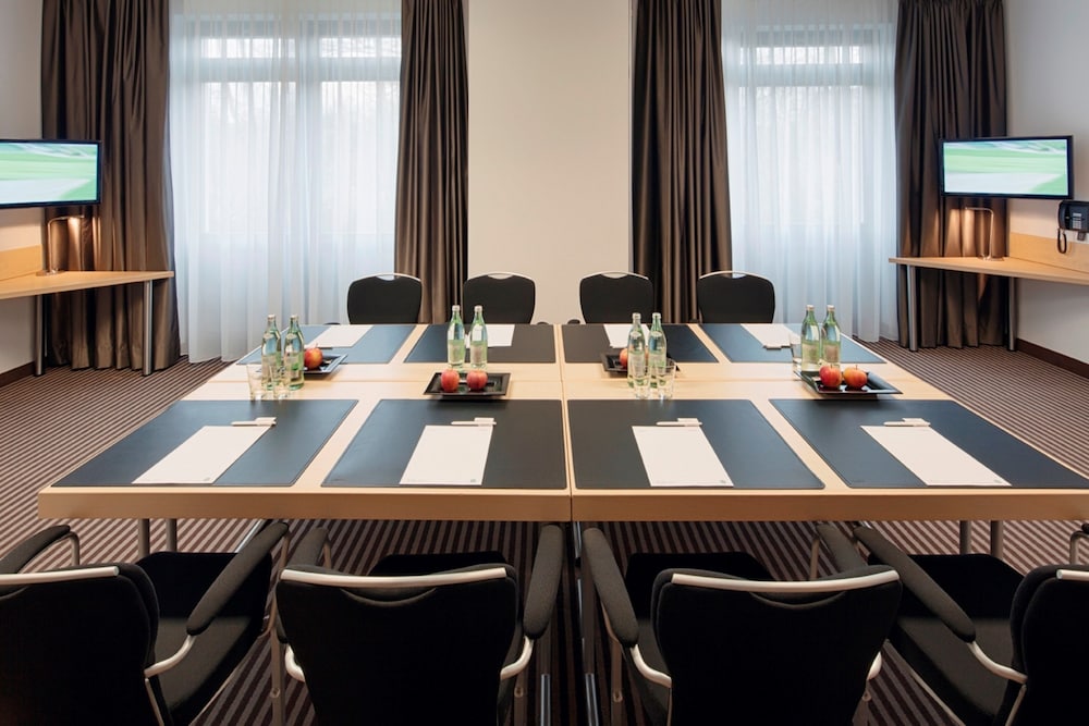 Movenpick Hotel Munchen Airport 58/68