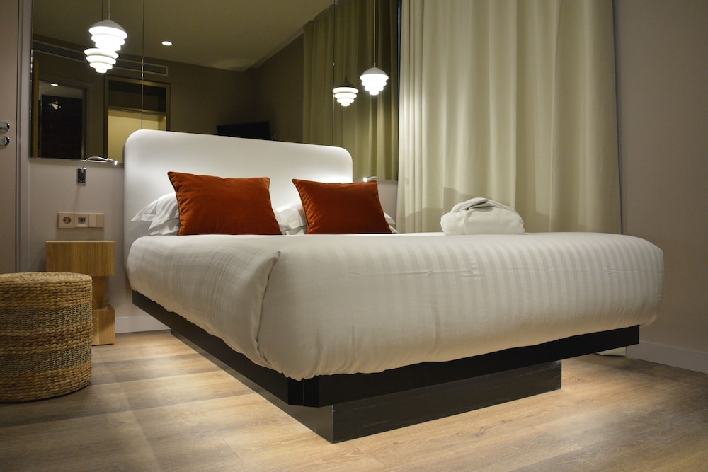 Le Katorze Hotel 12/29