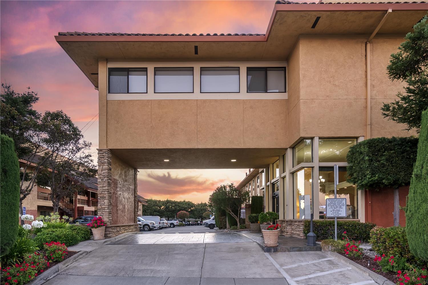 Best Western Plus Inn Of Hayward 2/40