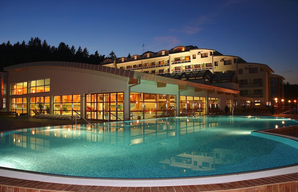 Hotel & Spa Resort Kaskady 5/50