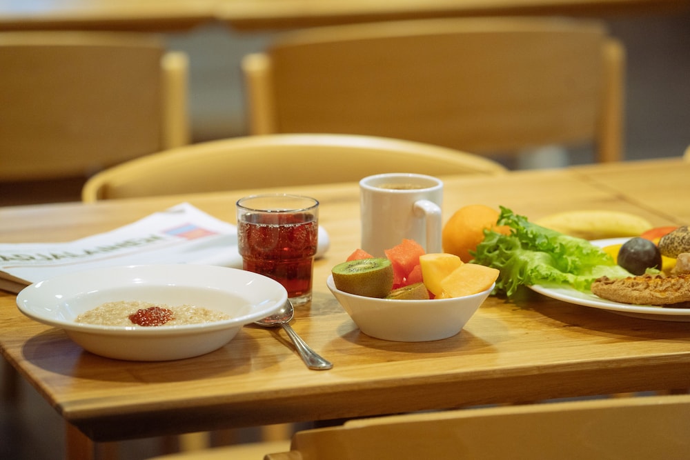 restaurant cafeteria