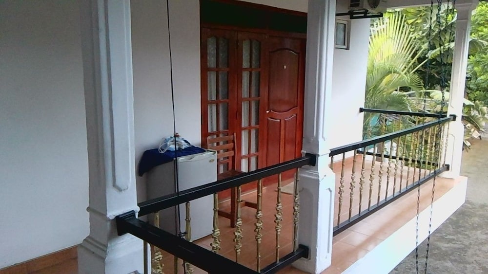 Water Garden Hotel photo4