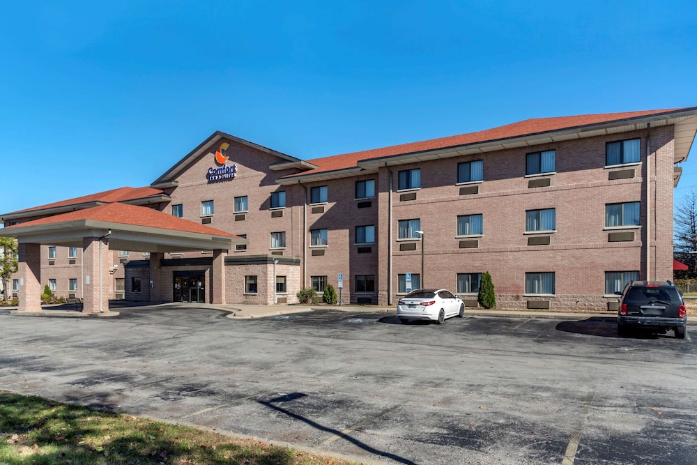 Comfort Inn and Suites Lees Summit Kansas City 41/50