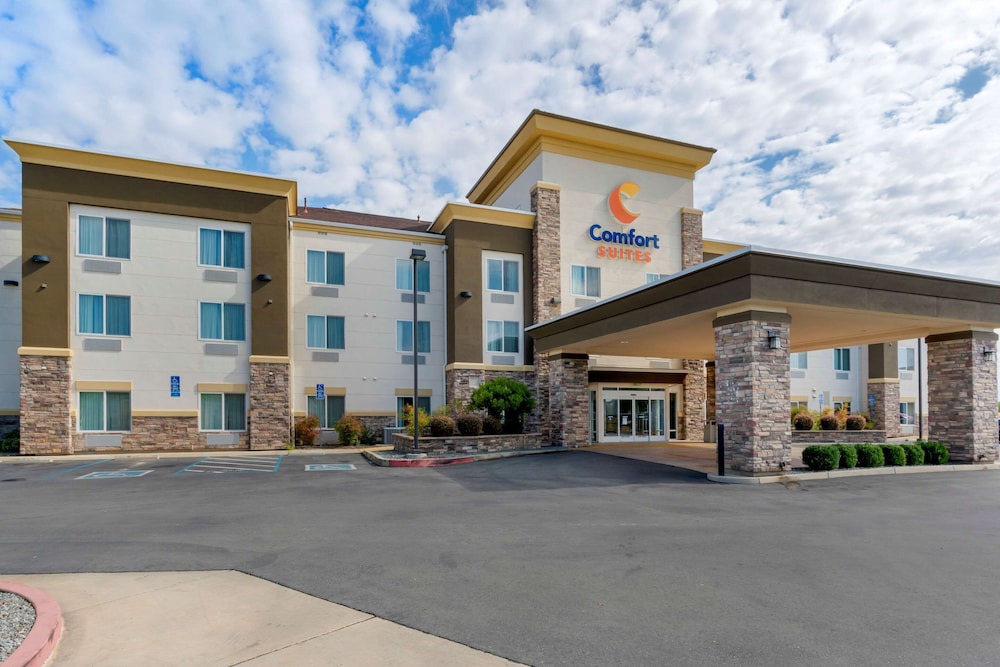 Comfort Suites Redding - Shasta Lake 45/52