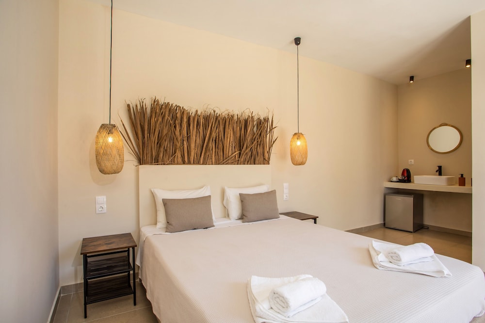 Room at Atma Beach Rooms & Suites, FALIRAKI