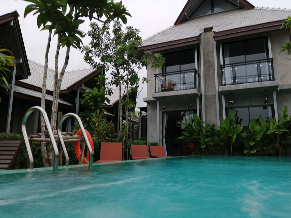 JR Place at Klong Muang Beach Krabi 3/50