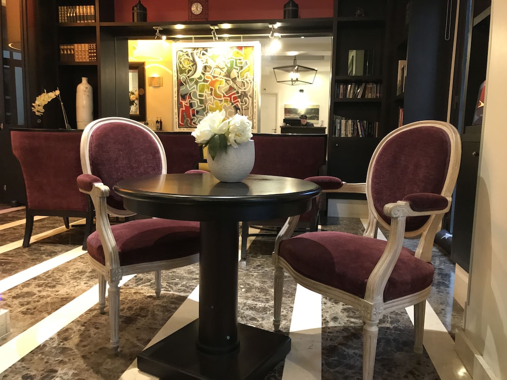 Hotel l'Inattendu 50/57