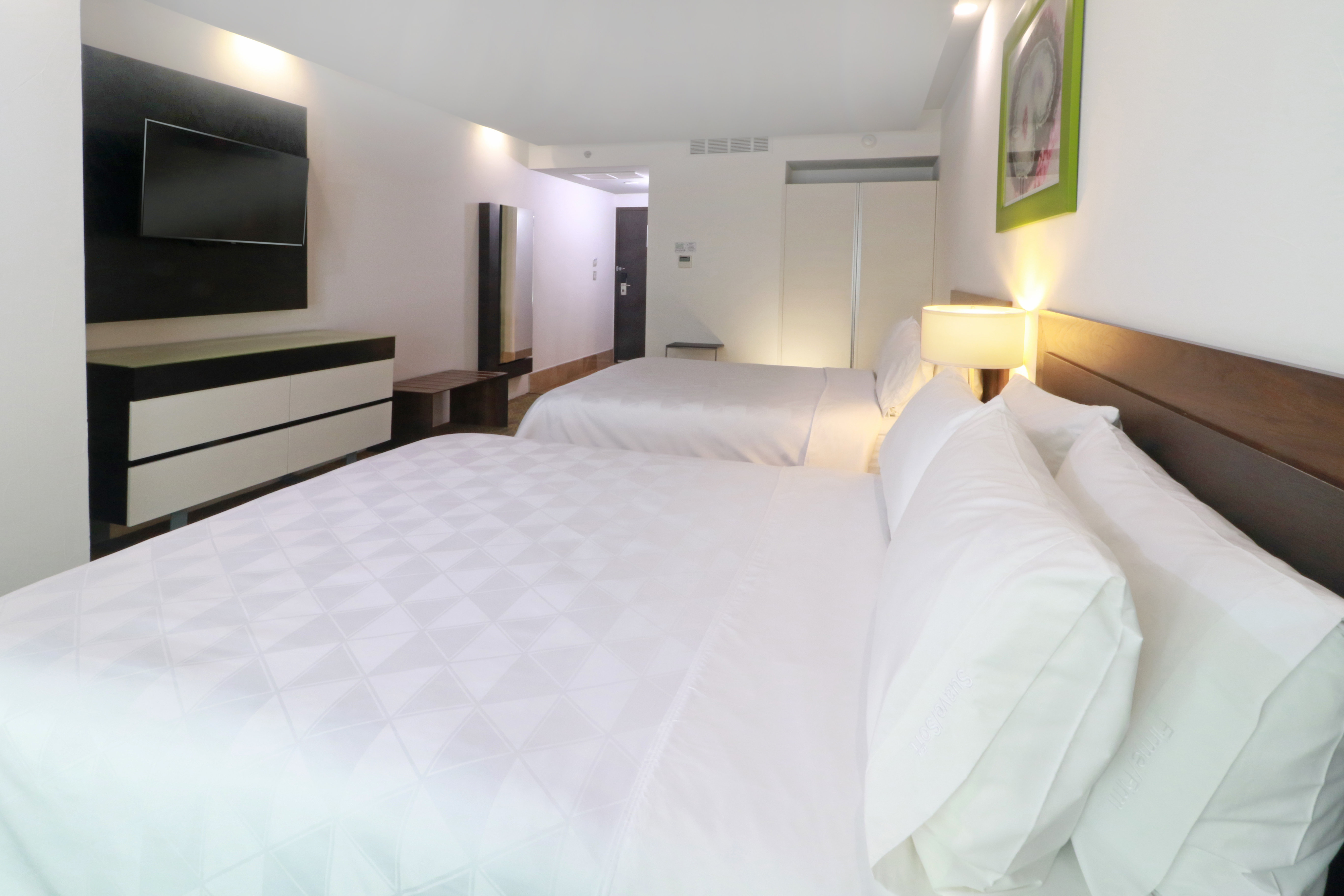 Holiday Inn Queretaro Zona Krystal 11/50