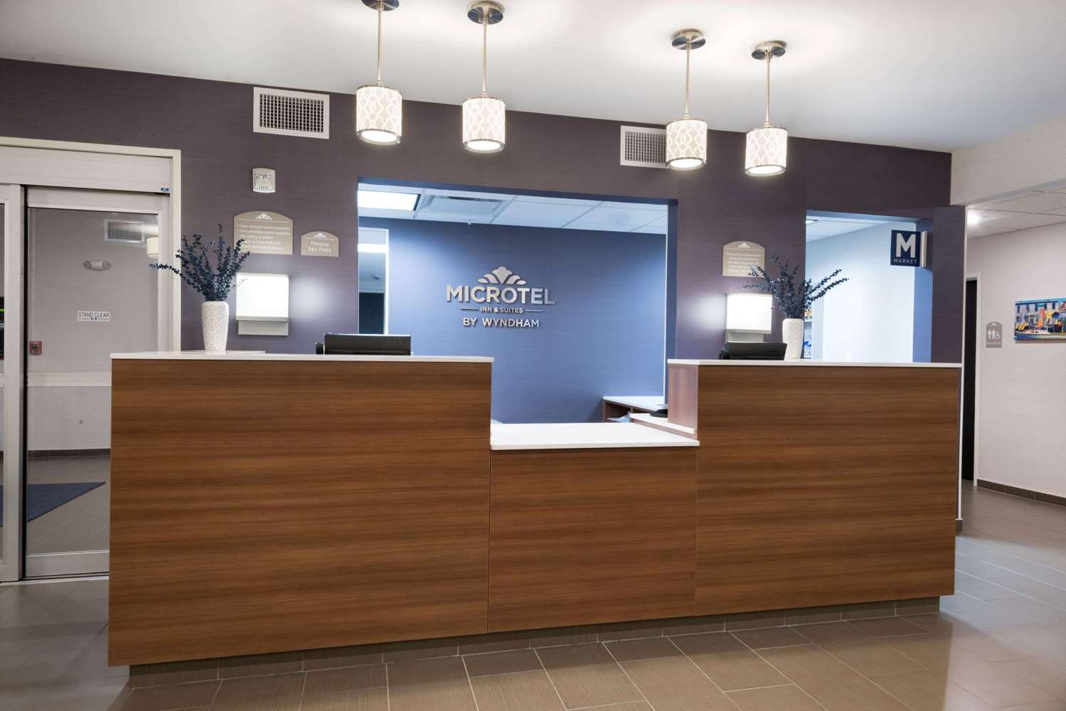Microtel Inn & Suites By Wyndham Windham 2/41