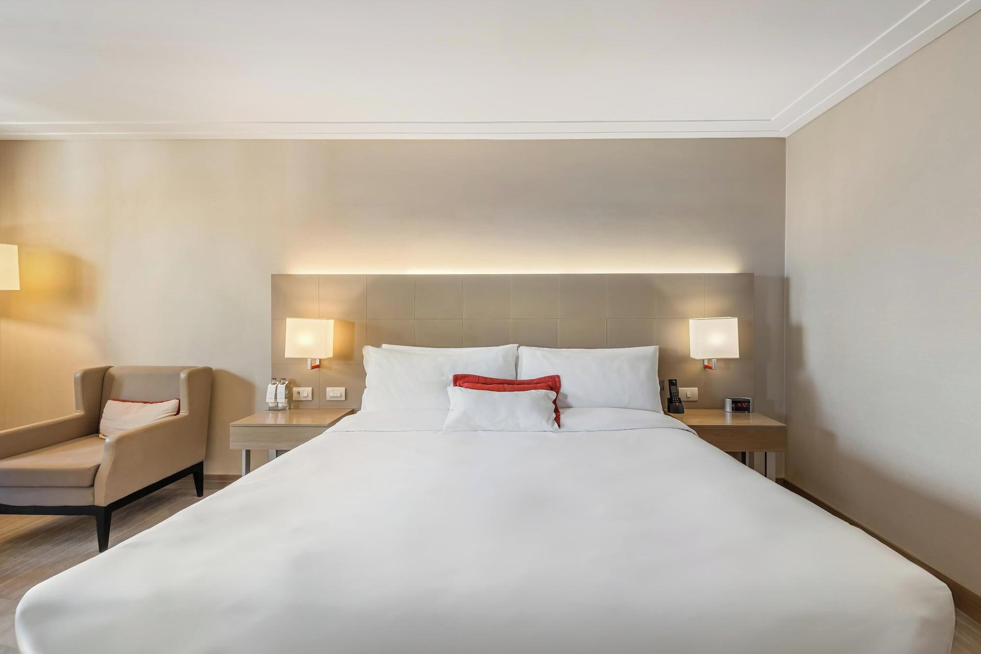 غرفة كلاسيكية بسرير كينج مع دخول الصالة للمدخنين، Intercontinental Sao Paulo 3/7