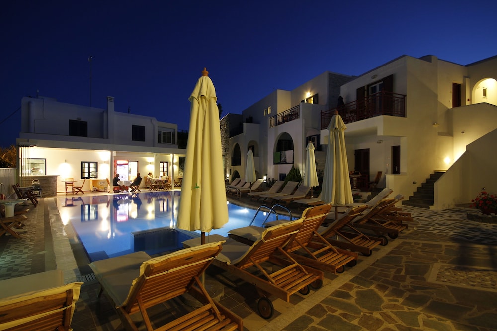 Katerina Hotel 70/76