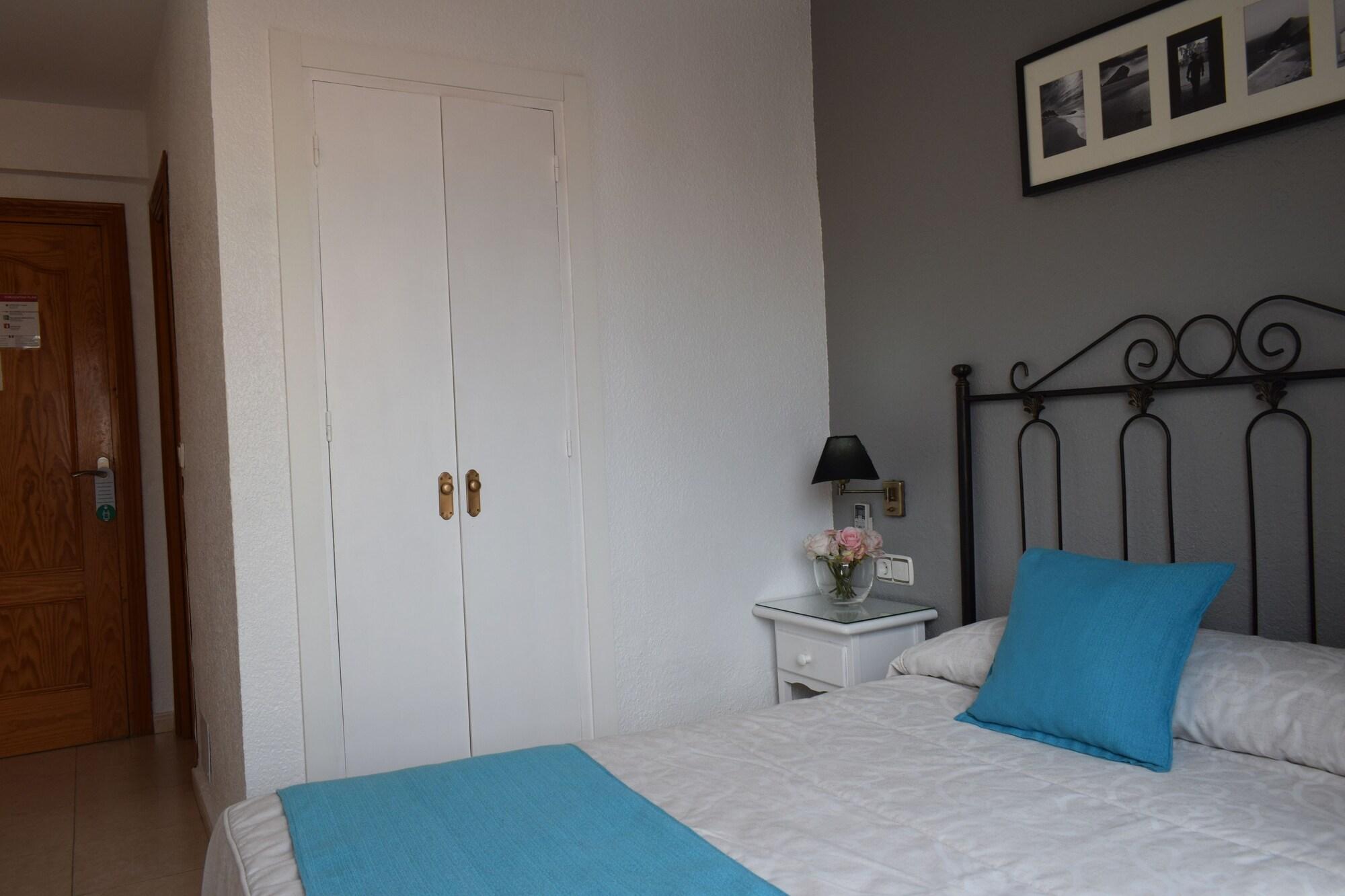 Hostal Juan De Austria 27/50