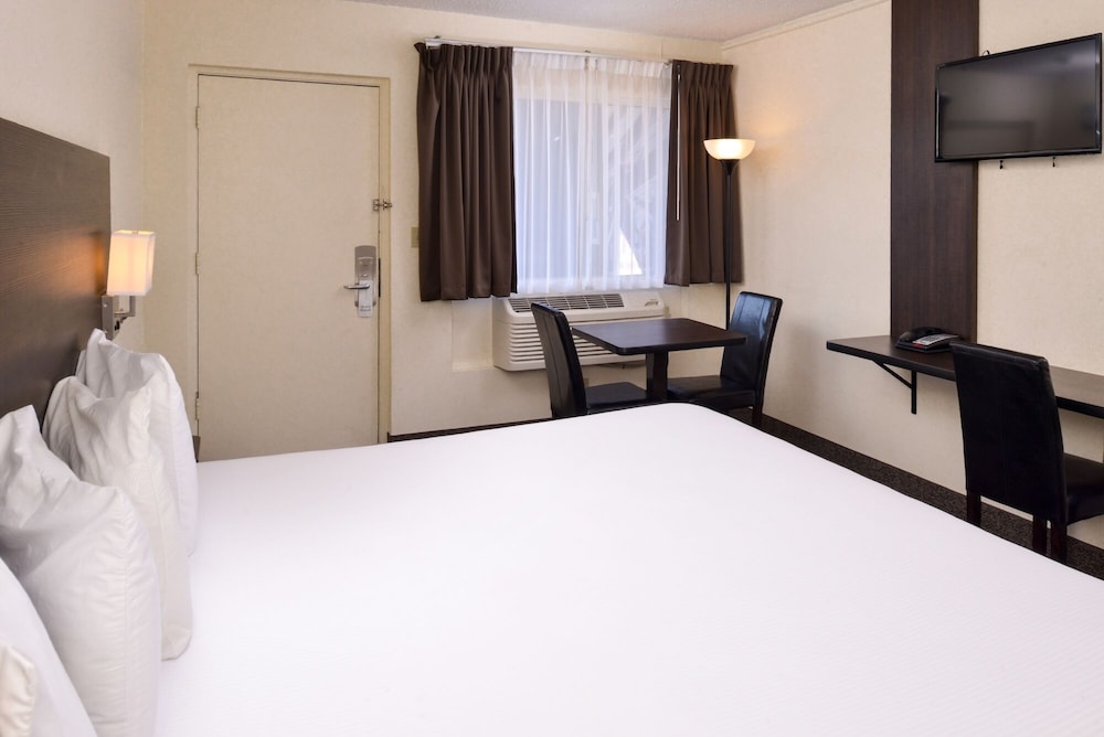 غرفة قياسية بسرير كينج، Steam Plant Hotel 3/5