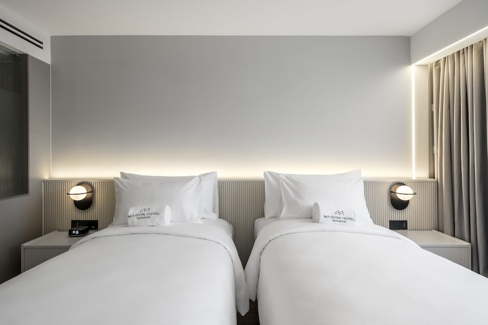 Nate, Deluxe, Twin Beds