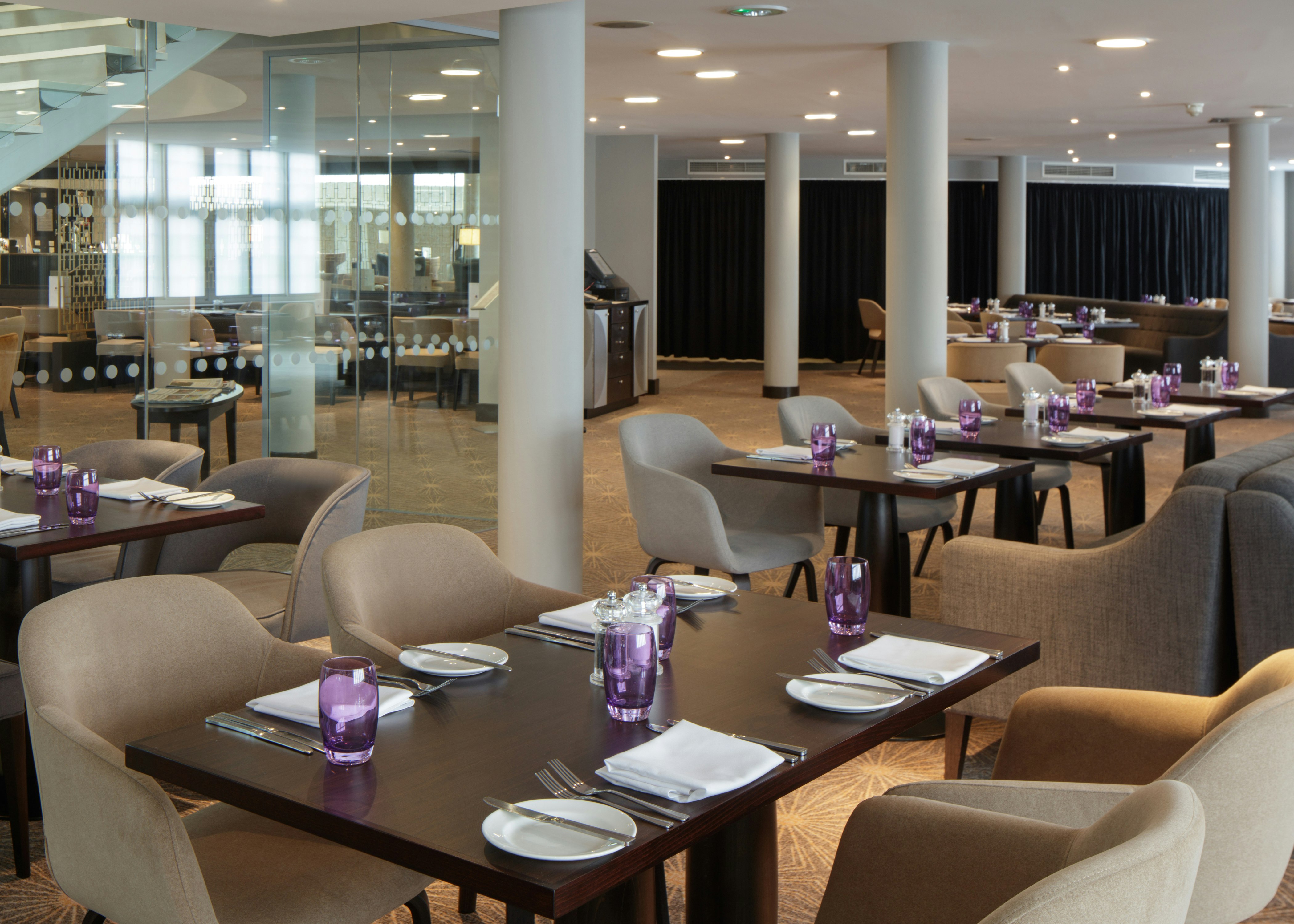 DOUBLETREE BY HILTON HOTEL LONDON HEATHROW AIRPORT 12/26