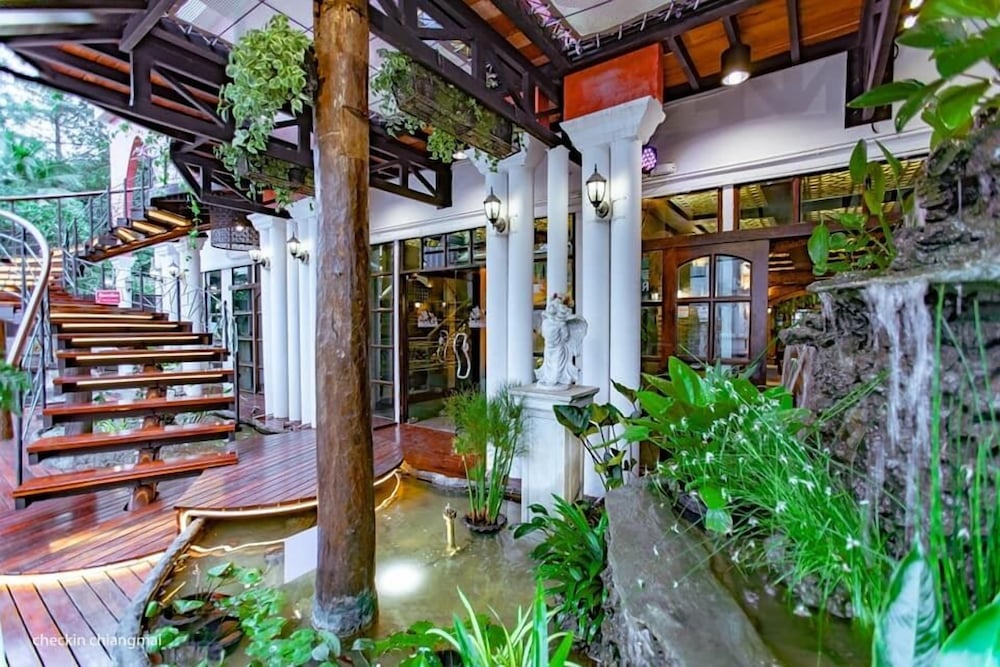 Vulcano Hotel Chiang Mai 43/50
