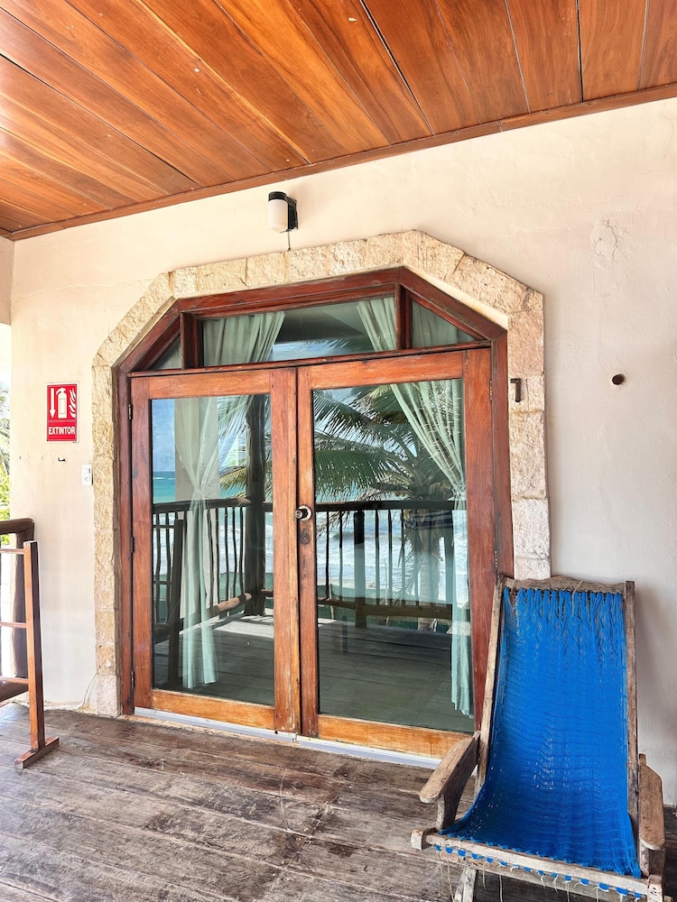 Playa Canek Boutique Eco Hotel 3/100