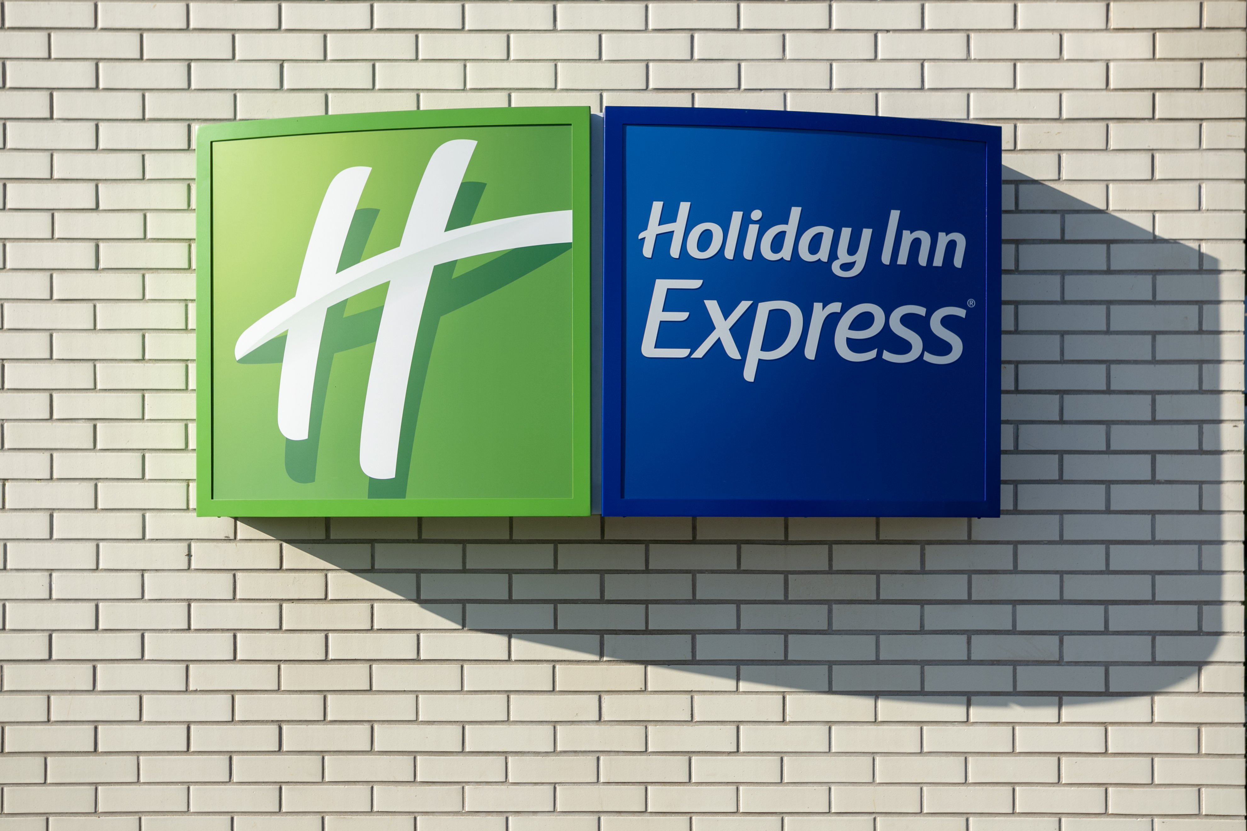 Holiday Inn Express Bridgwater 24/41
