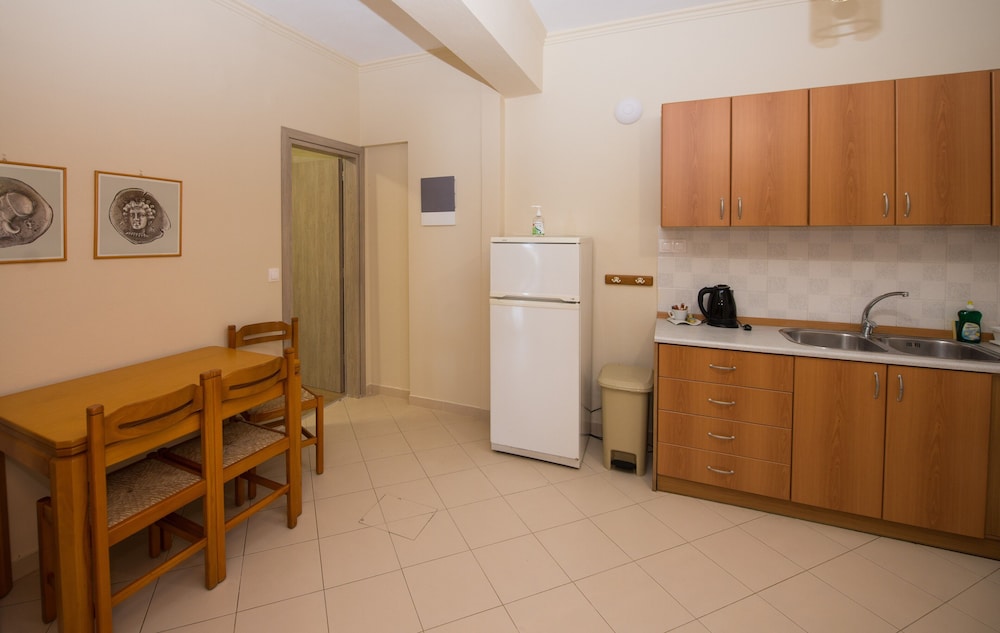 Dionysos Apartments 12/67