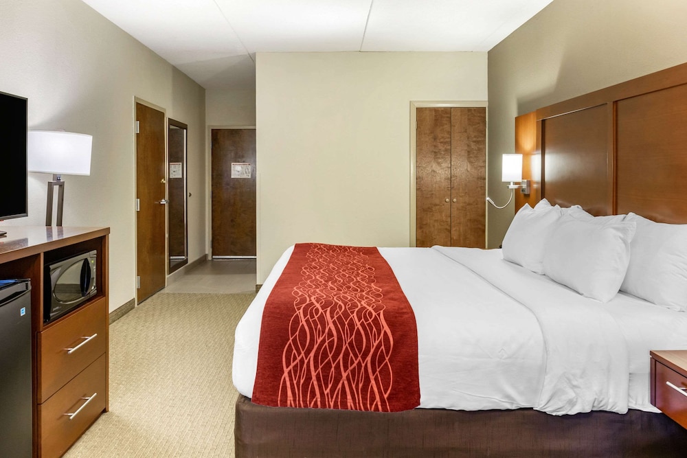 Comfort Inn Lancaster At Rockvale 8/29