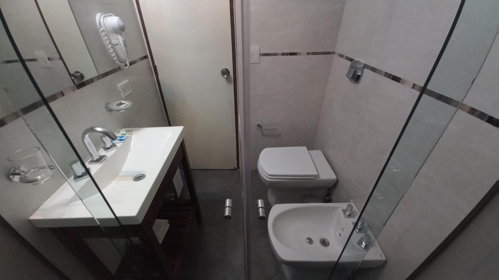 Costanera Hotel 45/52